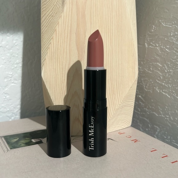 Trish McEvoy Lipstick in Modern Rose - Picture 1 of 2